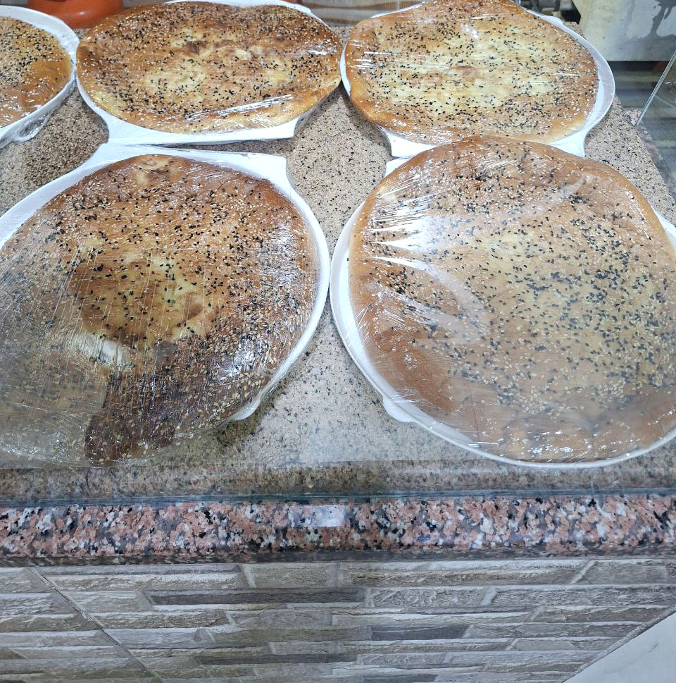 فروج وفلافل