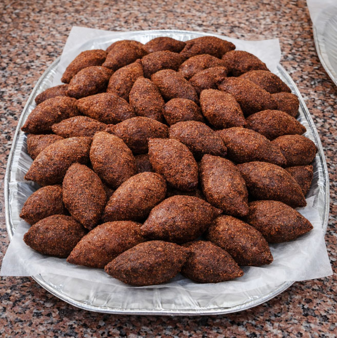 فروج وفلافل